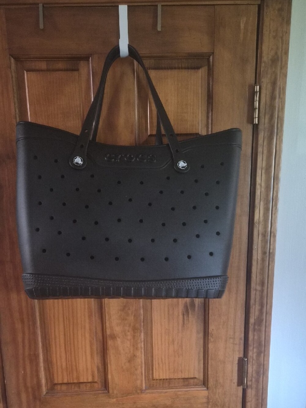 Large CROCS Black Perforated Tote Bag with Handles - Picture 4 of 4